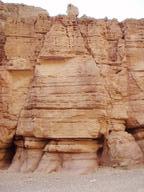 Am Fuße des Red Canyon